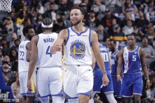 扣篮都会成 扣篮都会成