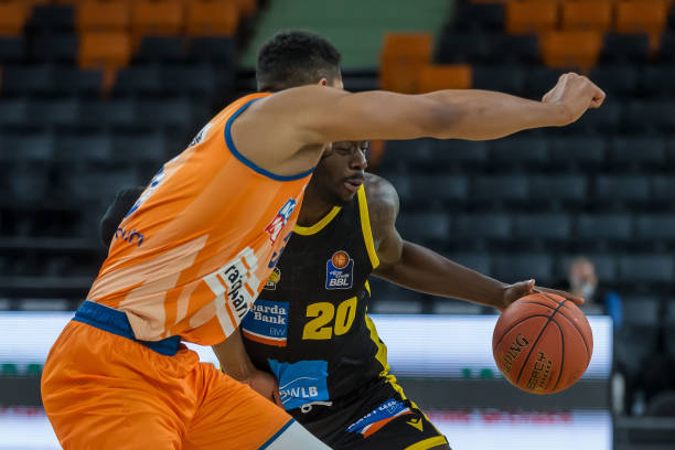 挥之不去 挥之不去