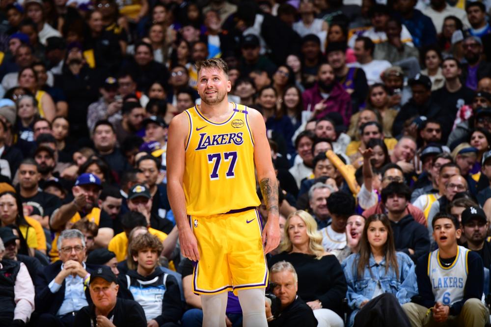 用行动为球 用行动为球