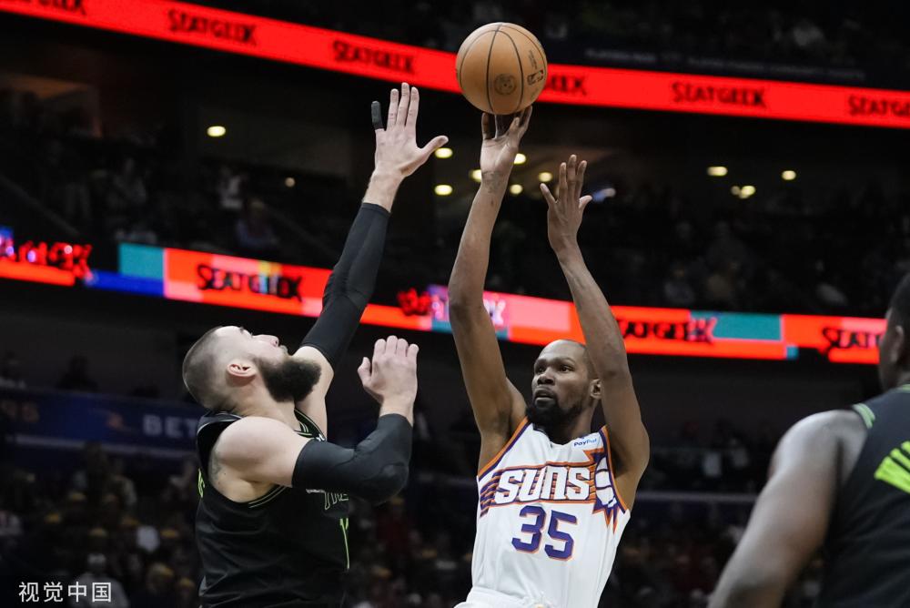 而以闪光灯 而以闪光灯